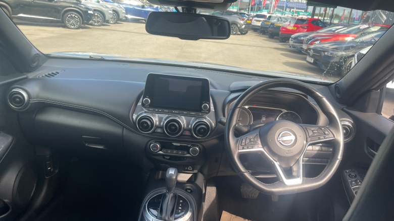 Nissan Juke 1.6 Hybrid N-Connecta 5dr Auto Hybrid Hatchback